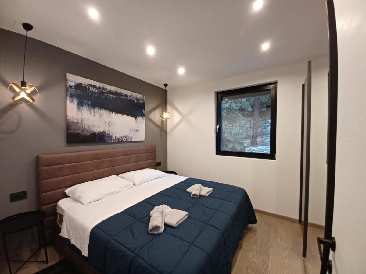 Aparthotel Villa V With Heated Pool 里耶卡 外观 照片