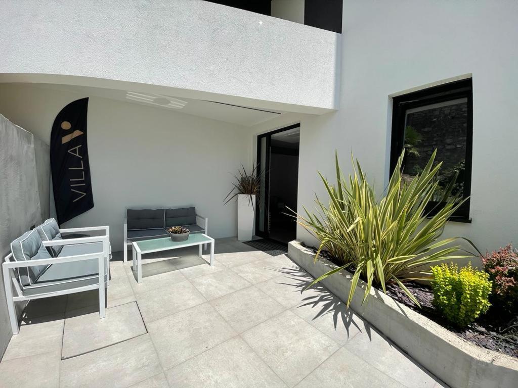 Aparthotel Villa V With Heated Pool 里耶卡 外观 照片